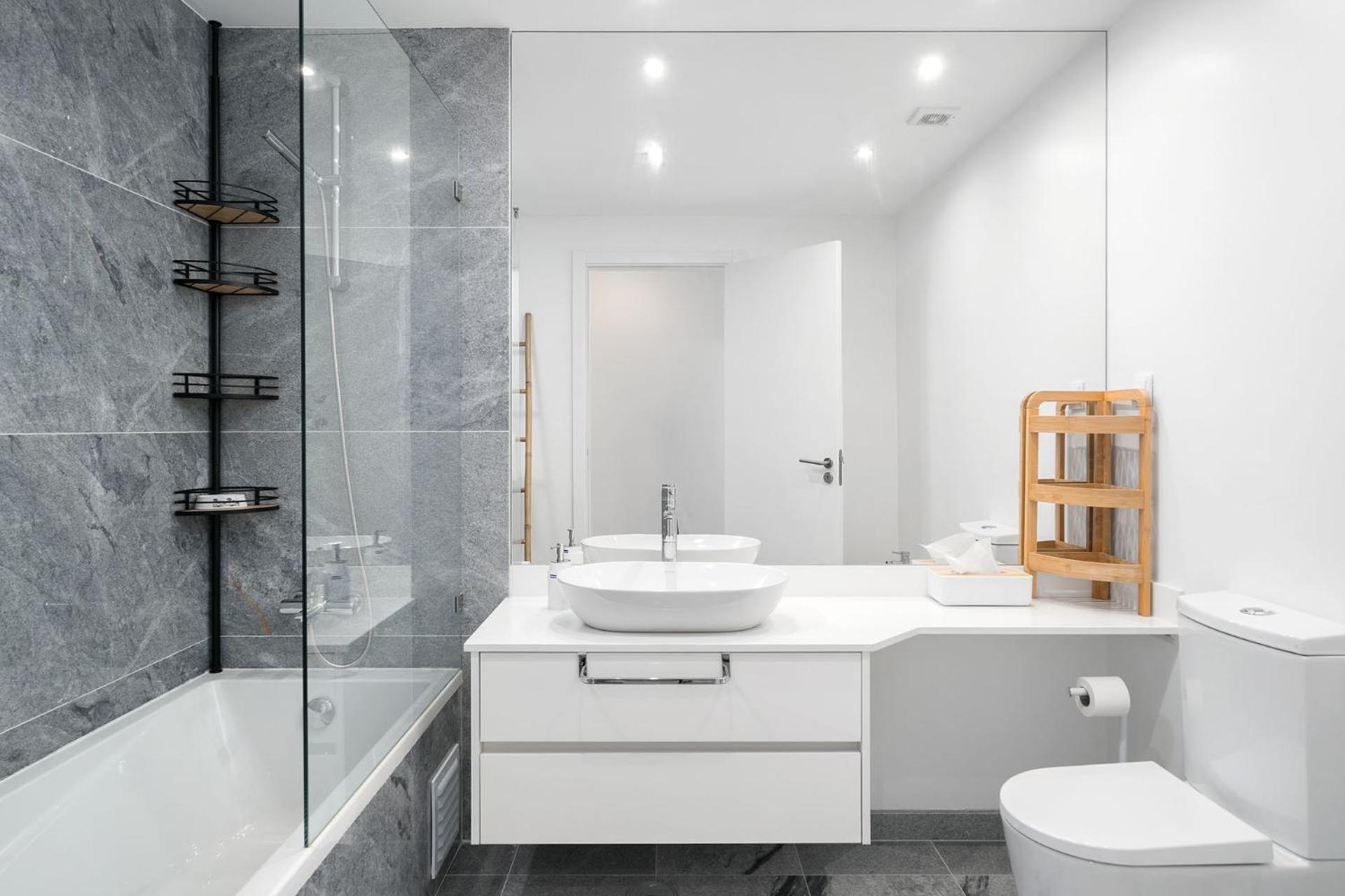 Modern 1 With Pool By Homing Apartment Lagos