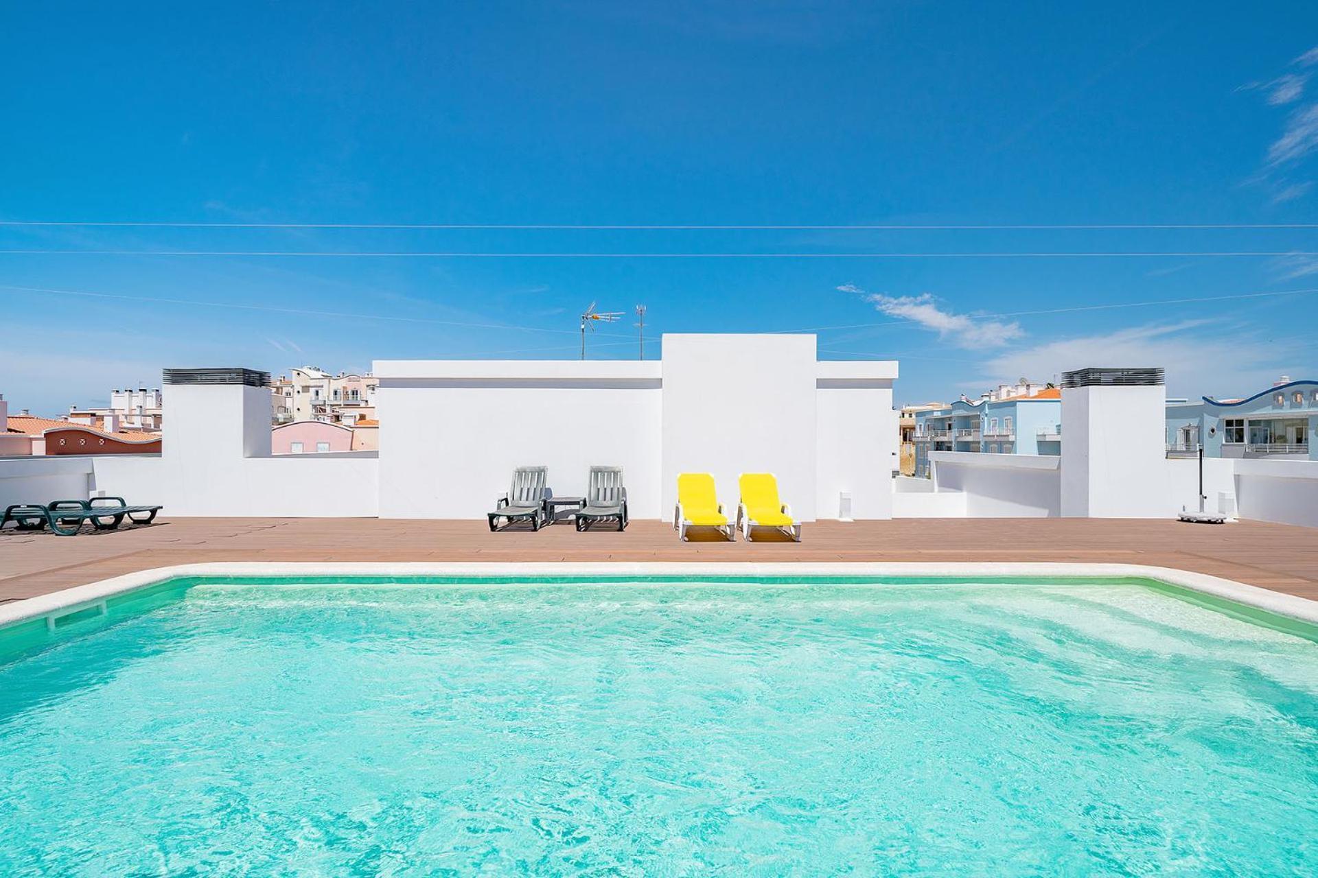 Modern 1 With Pool By Homing Apartment